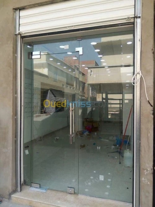 Vitrine en verre trempé 