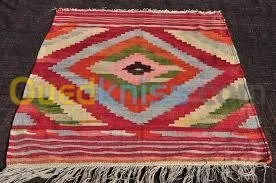 LAVAGE REPASSAGE ET TEINTURE DE LINGE.