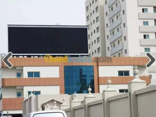 ecran géante a LED شاشات حسب الطلب