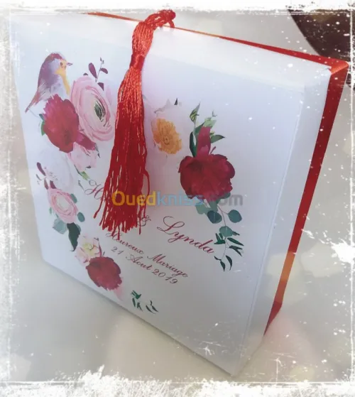 Carte d'invitation et Boîte a gâteaux 