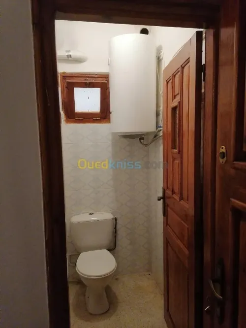 Location Appartement Niveau de villa F3 Alger Ain taya