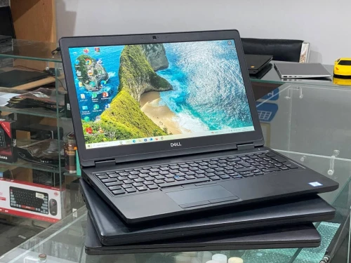 DELL LATITUDE 5580 / INTEL I5 6EME / 8 G / 256 SSD / 15.6 FHD