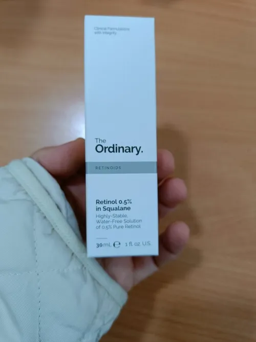 Sérum au rétinol puissant pour lutter contre les signes généraux de l'âge