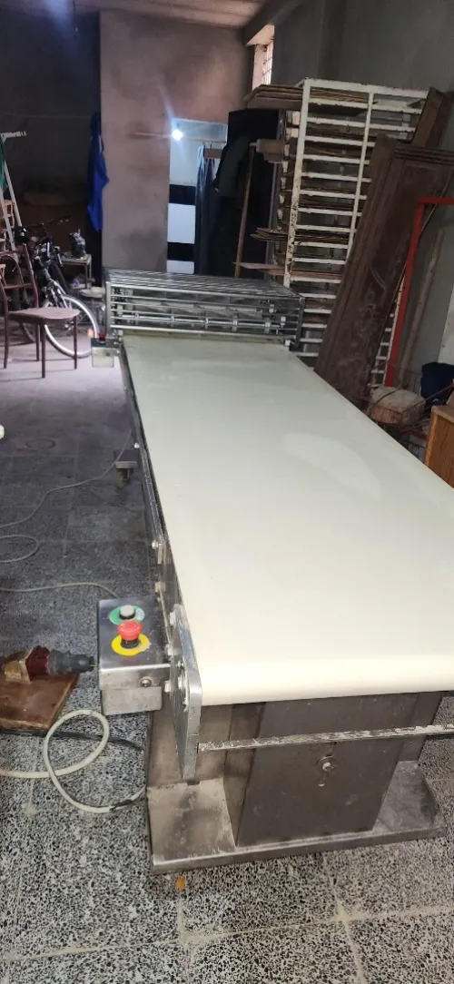 Machine découpe croissant automatique