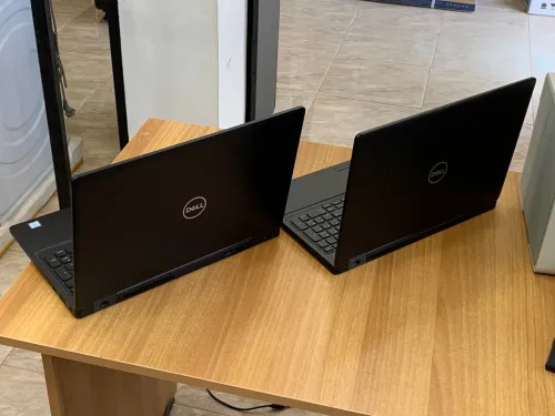 DELL LATITUDE 5580 / INTEL I5 7EME / 8G / 256 SSD NVME / 15.6 / FHD