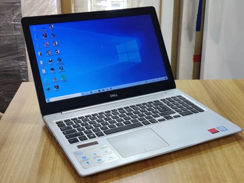 DELL INSPIRON 5570 / INTEL I5 8 EME / 8 G / 256 SSD NVME / 15.6 DOUBLE CARTE GRAPHIQUE