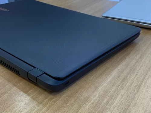 ACER EXTENSA 2540 / INTEL I3 6EME / 8G / 128 SSD / 15.6 ETAT NEUF