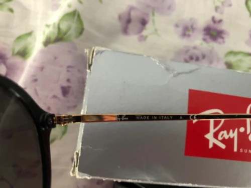 Ray ban