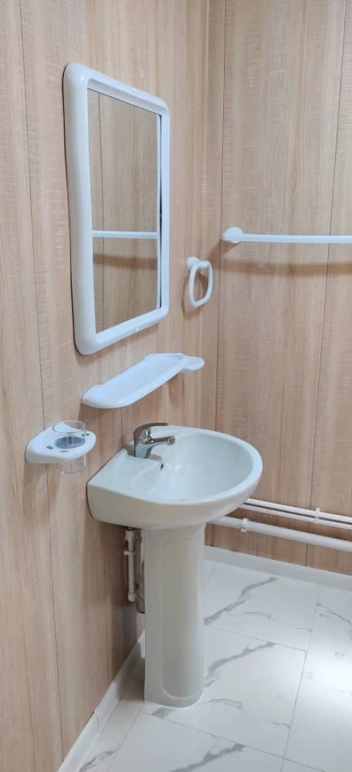 Bloc Hébergement en R+1  (20 chambre avec sanitaire)