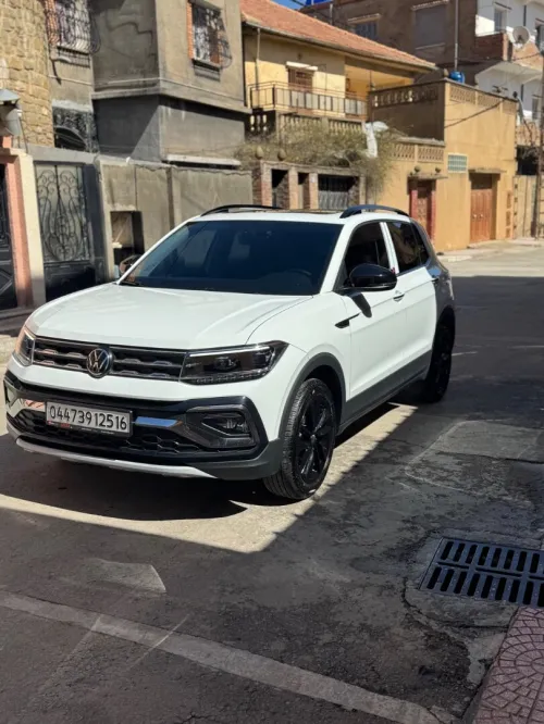 Volkswagen T-Cross 2025 R-line