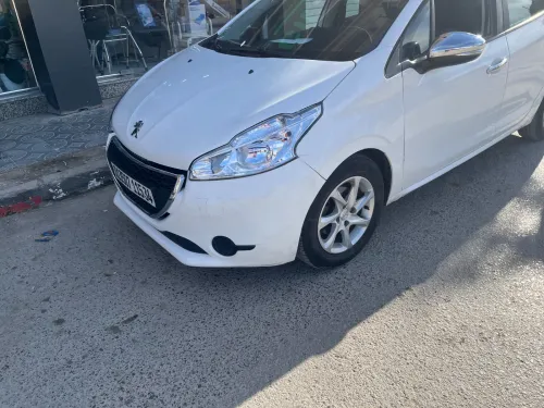 Peugeot 208 2015 Access