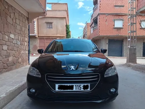 Peugeot 301 2015 pack luxe 