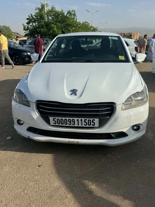 Peugeot 301 2015 Allure