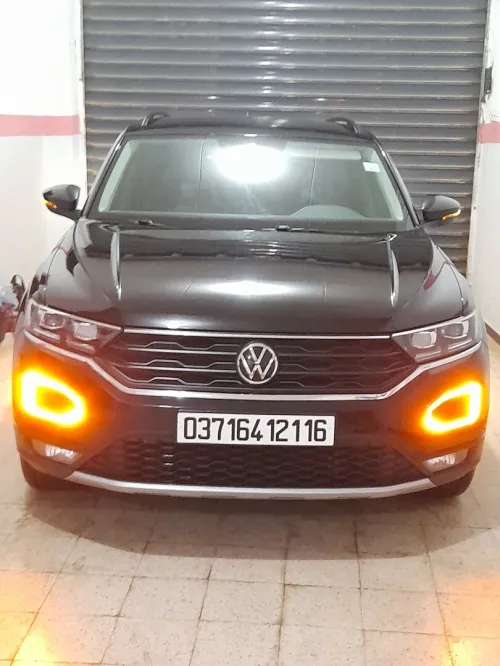 Volkswagen T-Roc 2021 active
