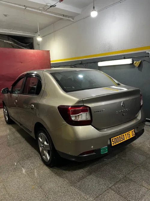 Renault Symbol 2015 Romaine