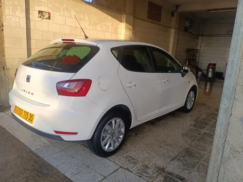 Seat Ibiza 2015 Fully +Toit ouvrant