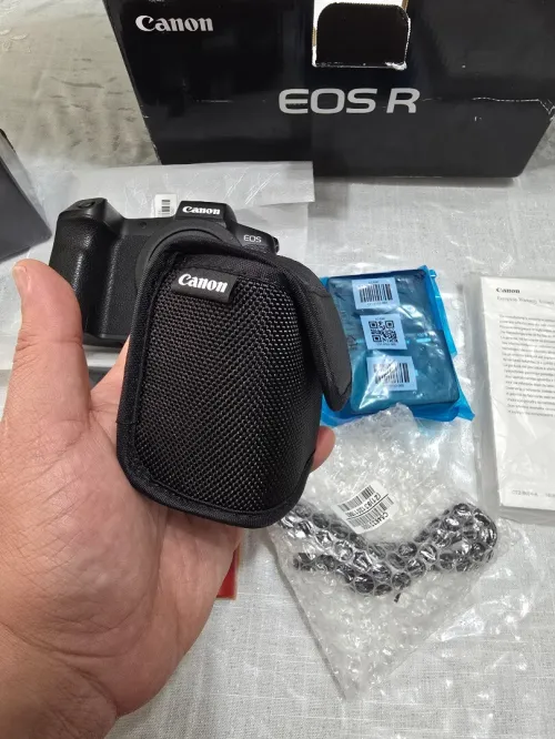 Canon EOS R + bague ring RF/EF + accessoires (complet)