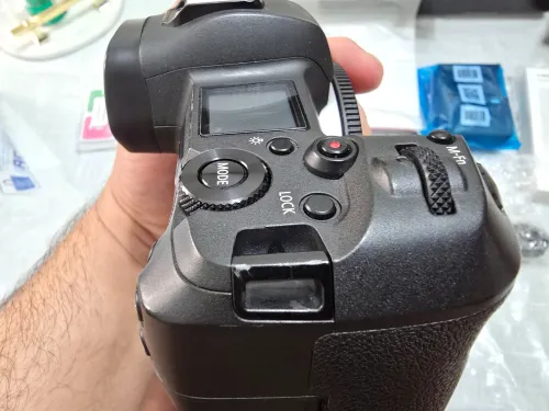 Canon EOS R + bague ring RF/EF + accessoires (complet)