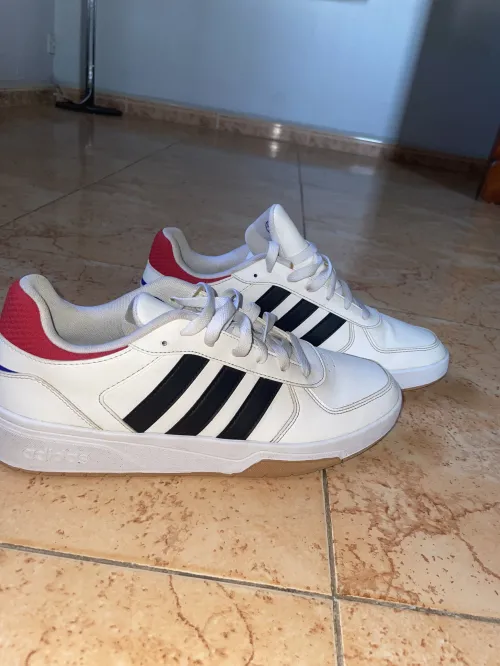 Basket adidas originales 44 pntr