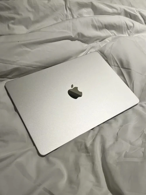MacBook Air M2 2022