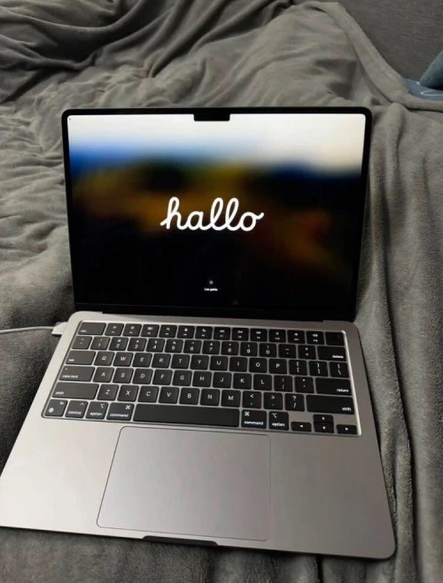 MacBook Air M2 2022