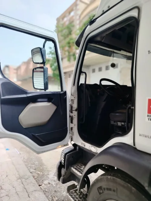 Renault 240dxi midlum 2013