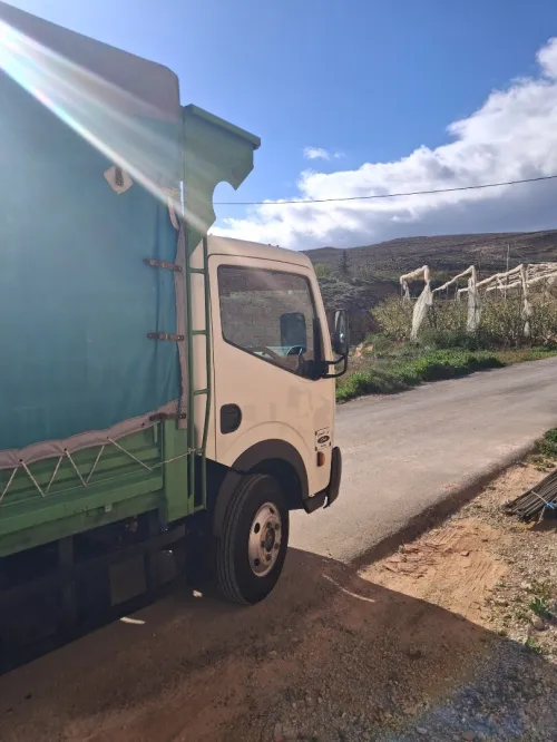 Nissan Cabstar 2013