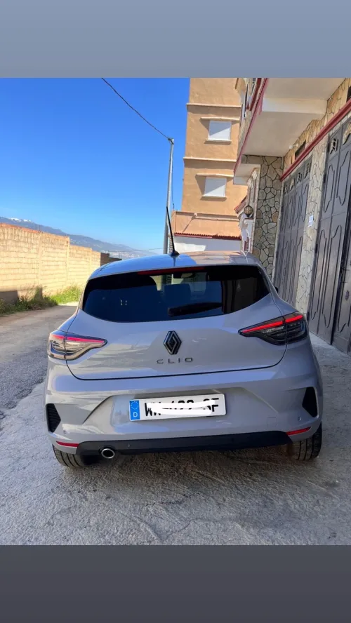 Renault Clio 5  2024 Evolution