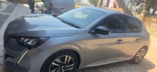 Peugeot 208 2023 Allure Pack