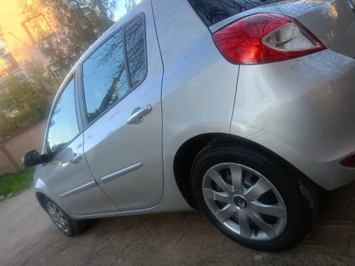 Renault Clio 3 2012 
