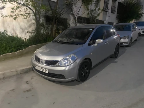 Nissan Tiida 5 portes 2008 Tiida 5 portes