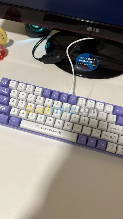 Ajazz Ak680 Mechanical Keyboard لوحة مفاتيح ميكانيكية.