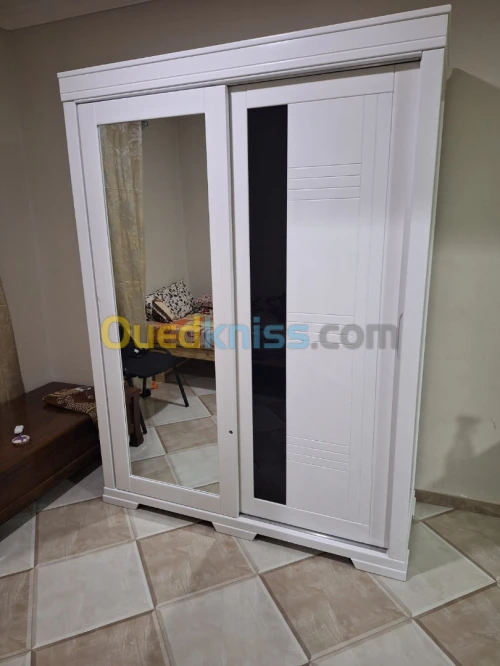 Armoire
