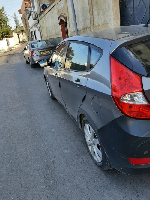 Hyundai Accent RB  5 portes 2018 Rb toute option