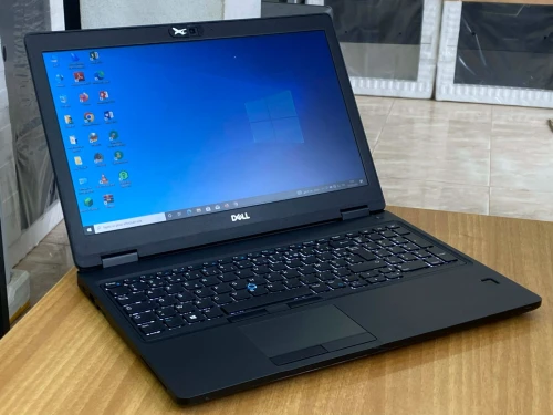 DELL LATITUDE 5590 / INTEL I5 8 EME /8 G / 256 / 15.6 FHD
