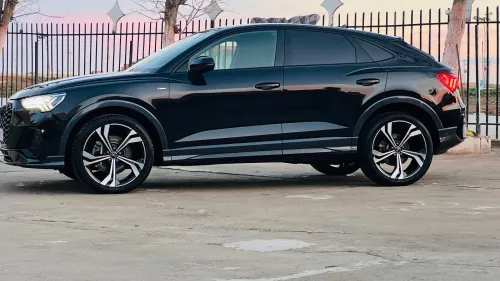 Audi Q3 2021 