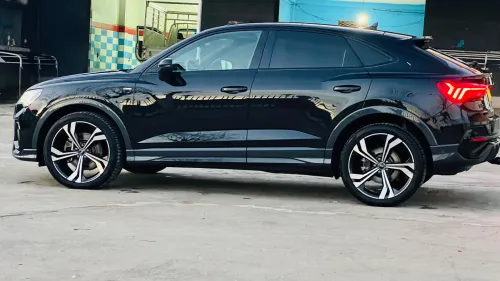 Audi Q3 2021 