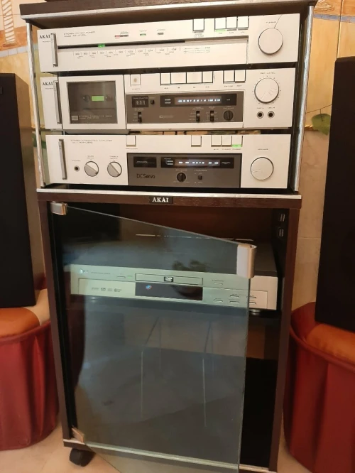 AKAI hifi
