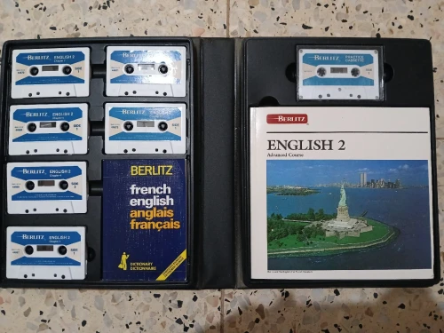 كتب اصلية نادرة في حالة ممتازة