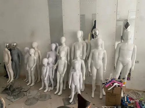 20 حب مانكا ريزين للبيع + اكسسوارات محل الالبسة