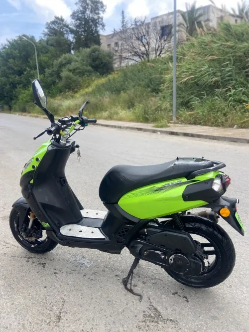 Peugeot Street zone la 50 cc 2016