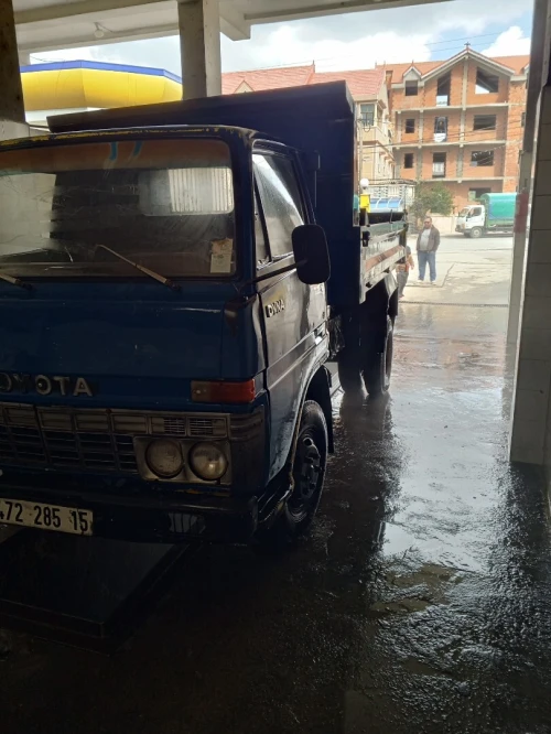 Toyota Bu 30 1985