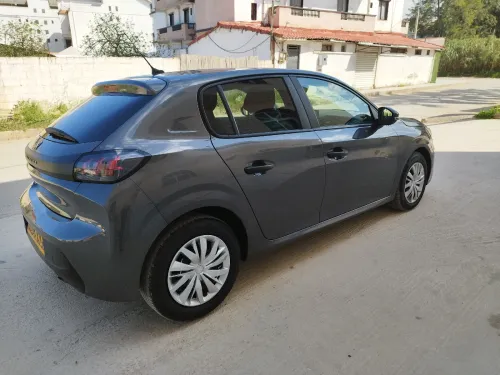 Peugeot 208 2021 Like