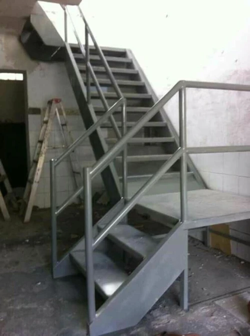 Travaux de Ferronnerie Et Soudage.