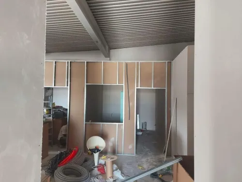 Habillage placoplâtre Mur et plafond avec isolation thermique et phonique