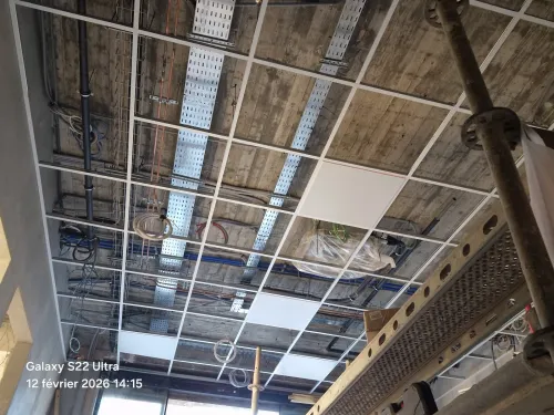Faux plafond démontable