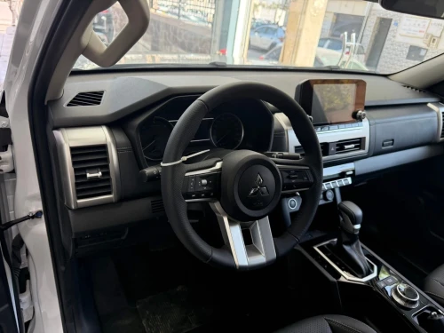 Mitsubishi L200 2025 Spotiro