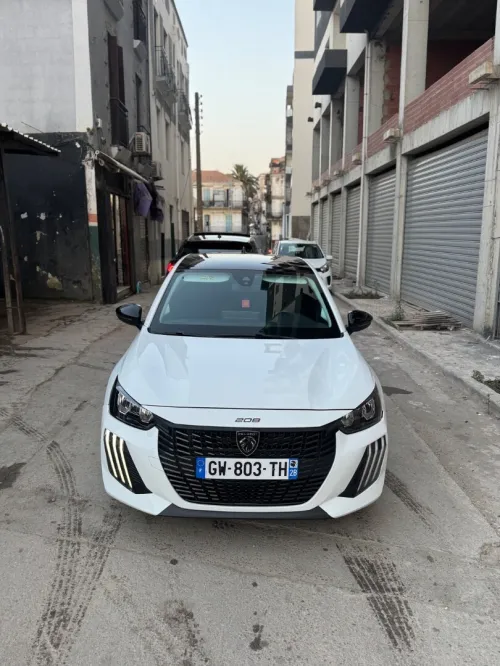 Peugeot 208 2024 Active Pack