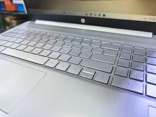 HP 15s