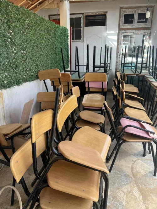 Lot table et chaise pour école 